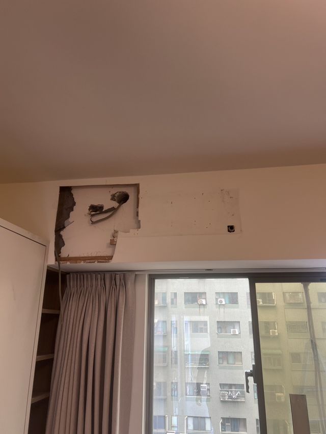 冷氣安裝牆面開孔，避開結構與既有管線